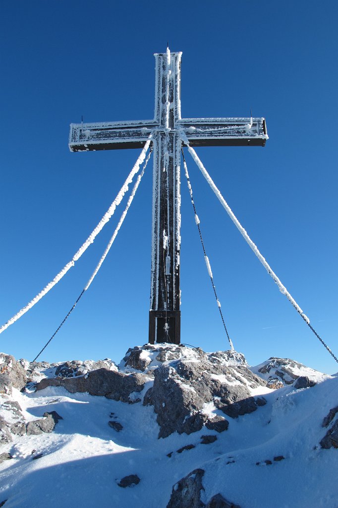 19 Hochlantsch Gipfelkreuz 1722 m.JPG